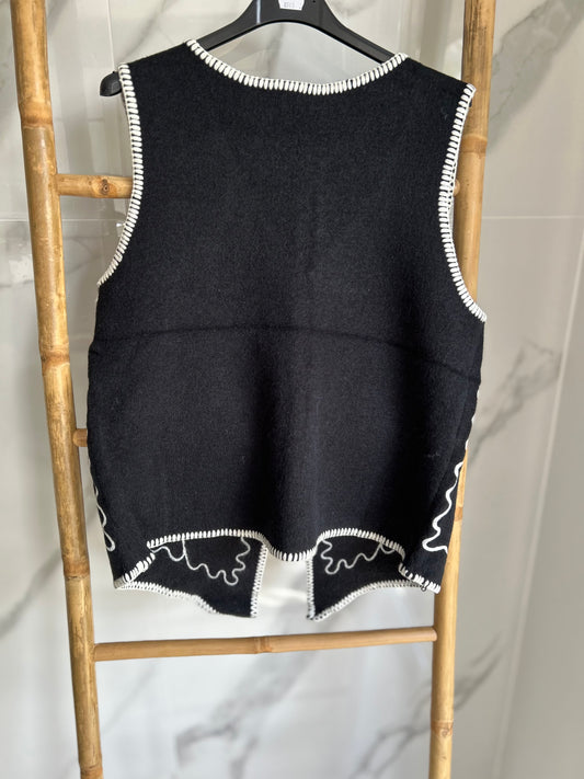Gilet sans manches brodé
